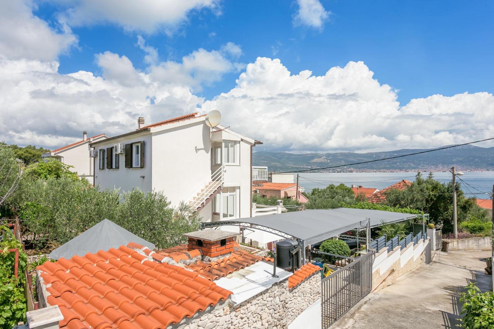 Apartments By The Sea Slatine, Ciovo - 6000 Εξωτερικό φωτογραφία